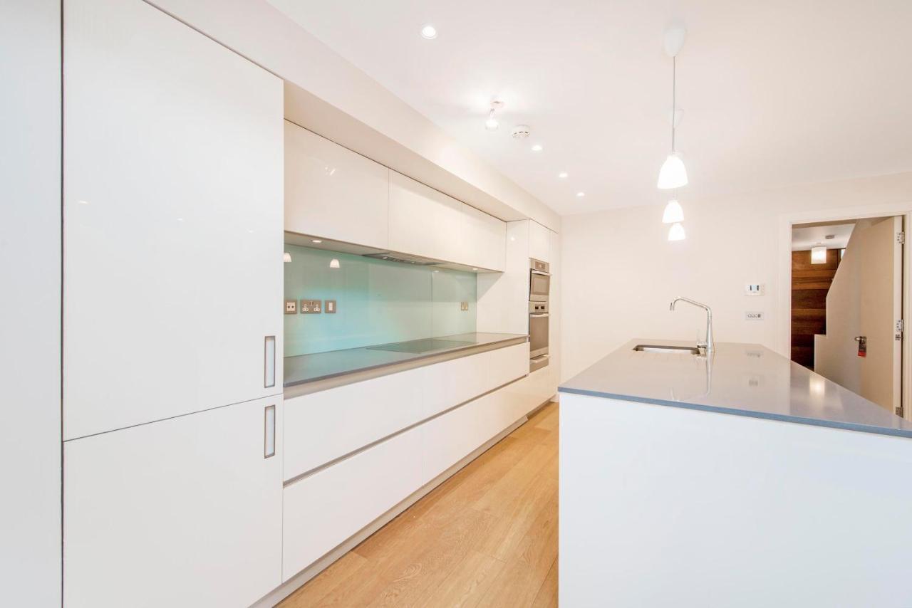 Cavendish Mews South Apartment *